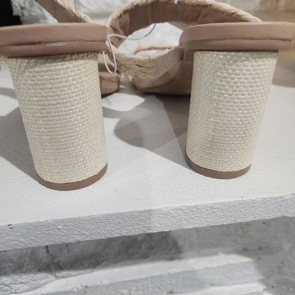 Sandals - Picture 4 of 5